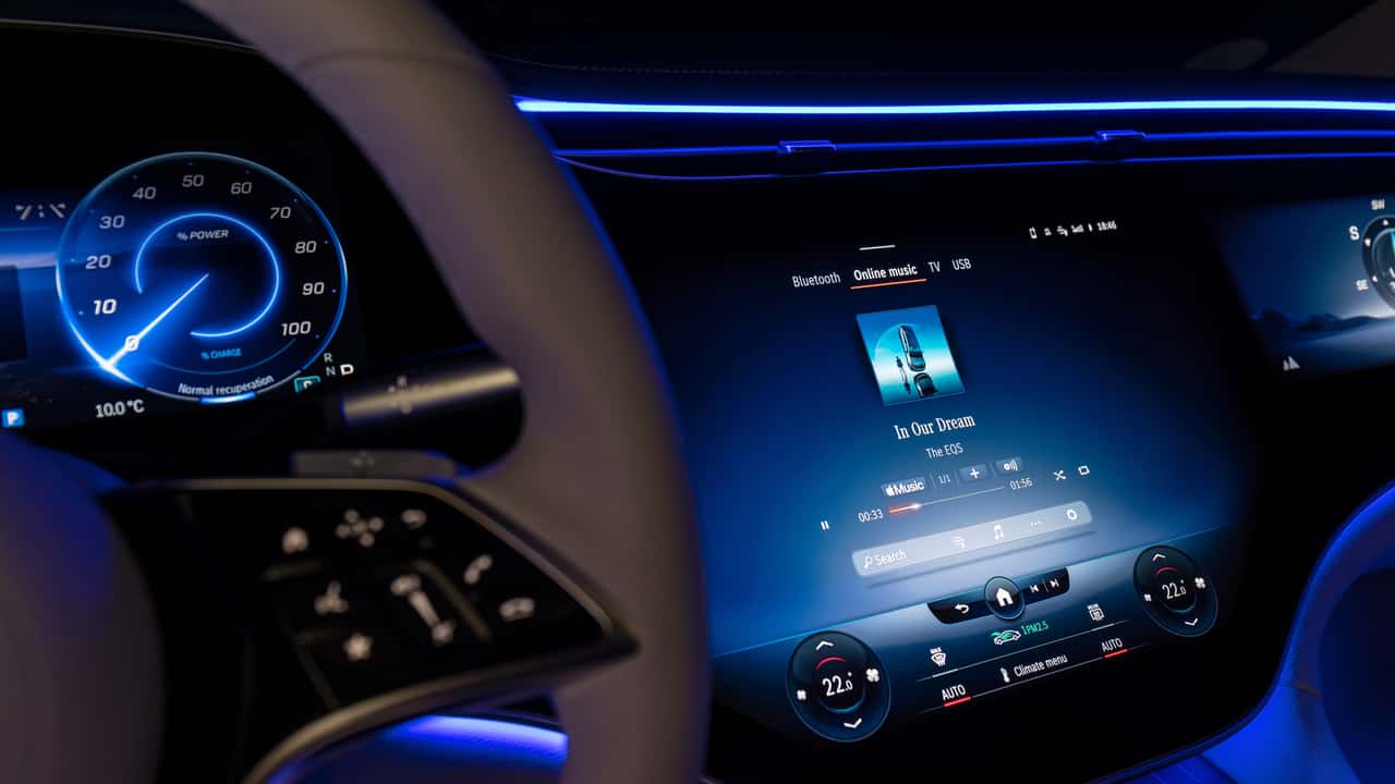 Cars Need to Bring Back Interior Dimmer Switches